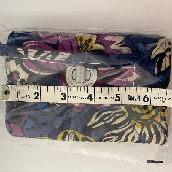 Vera Bradley Your Turn Smartphone Wristlet Wallet AFRICAN VIOLET - Picture 8 of 9